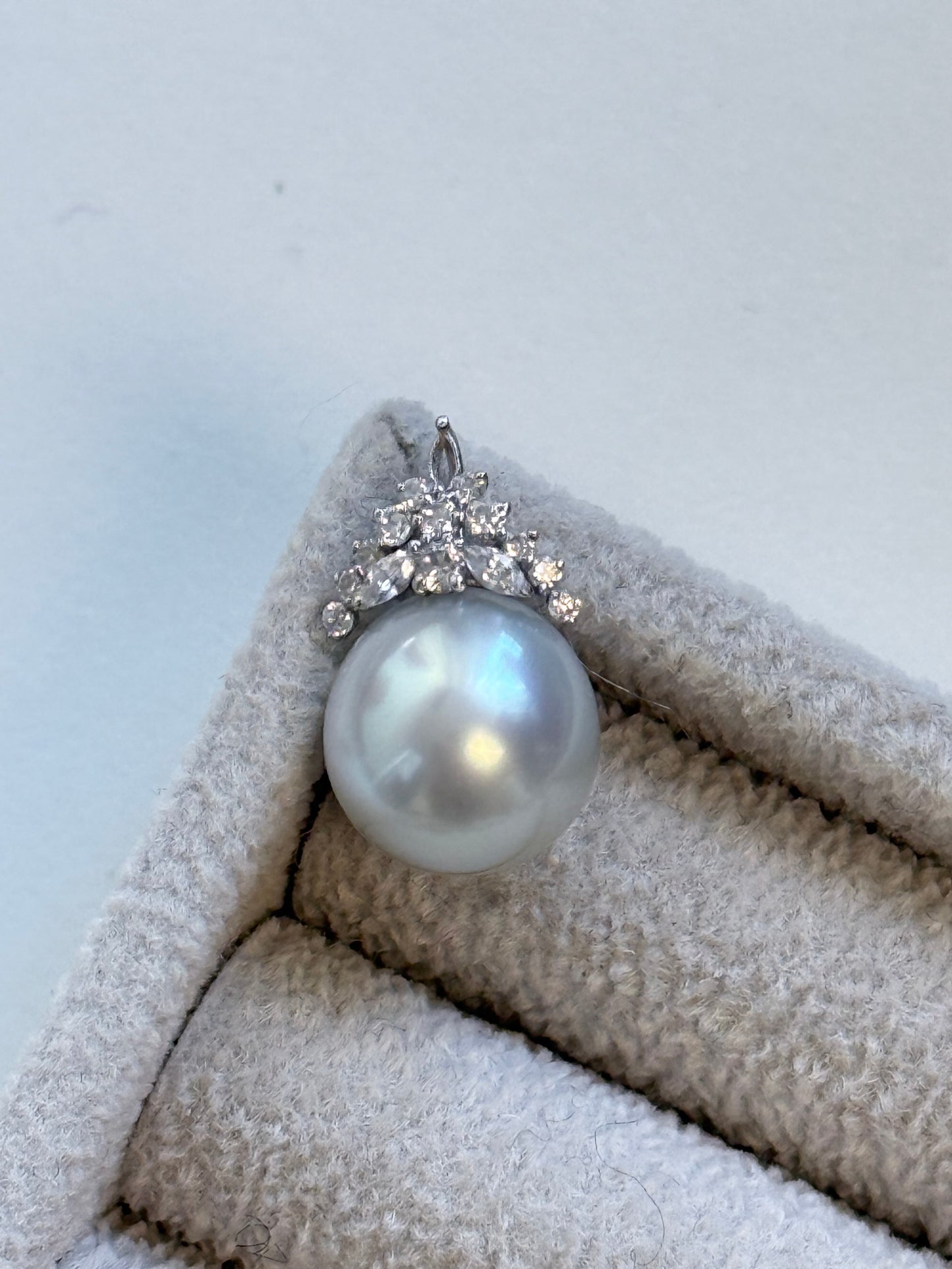 White south Sea Pearl，Single Oval 11.2✖️10.8mm AAA/AA Paspaley