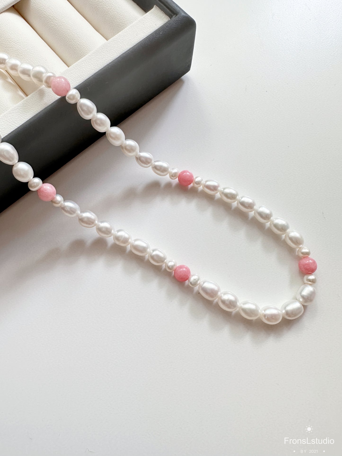 Pink crystal pearl set