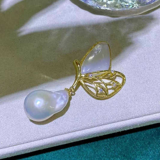 Butterfly Baroque Pearl Brooch