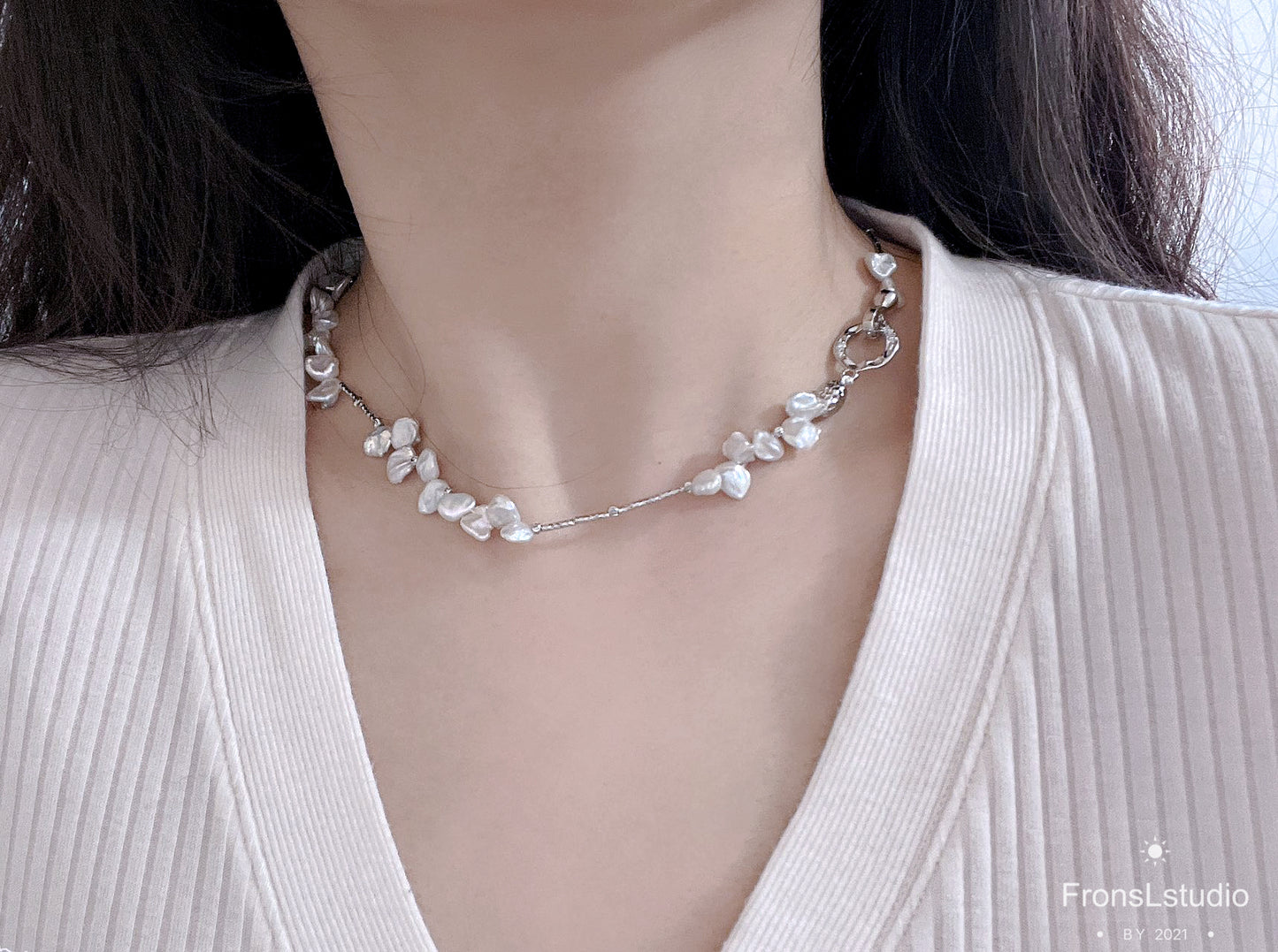 Petal Baroque Pearl necklace