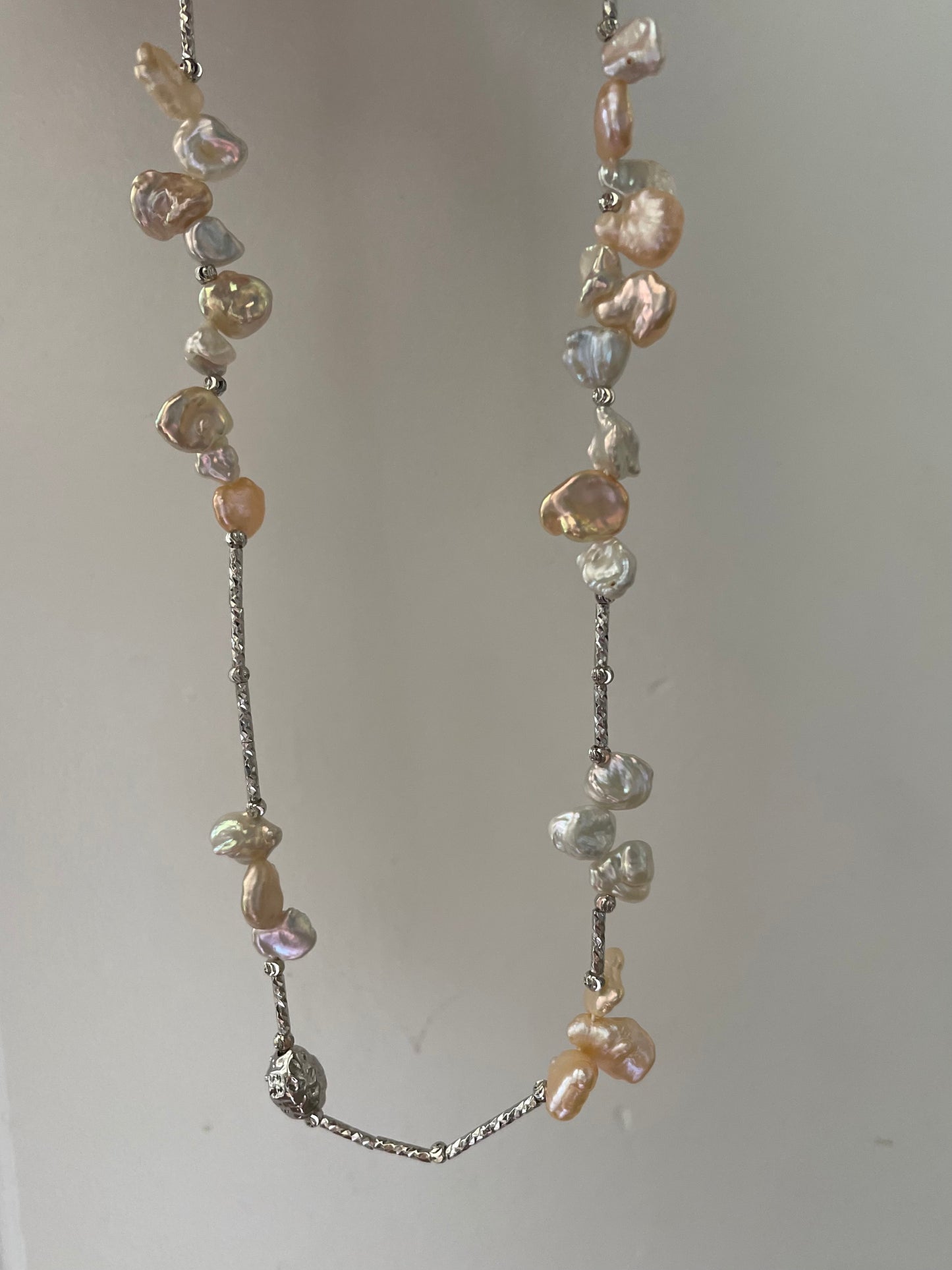 Petal Baroque Pearl necklace